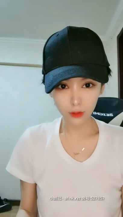 顏值鴨舌帽美女誘惑紫薇福利秀4.(1)